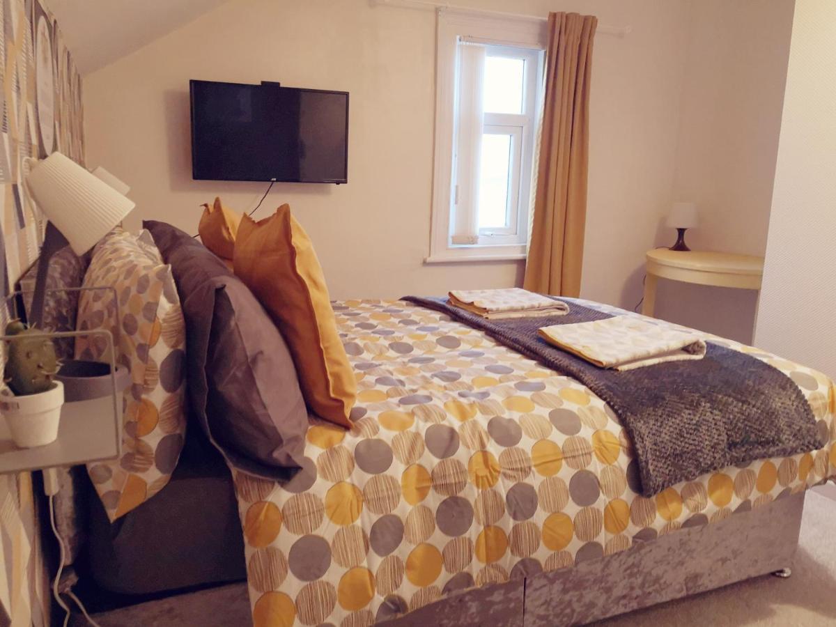 Mini Hotel Leeds Лидс Экстерьер фото