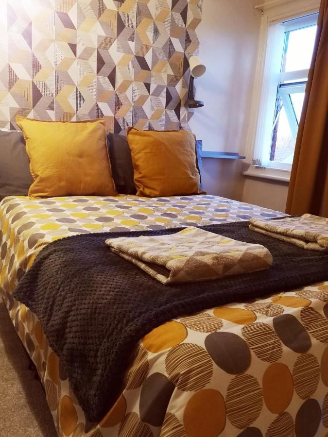 Mini Hotel Leeds Лидс Экстерьер фото